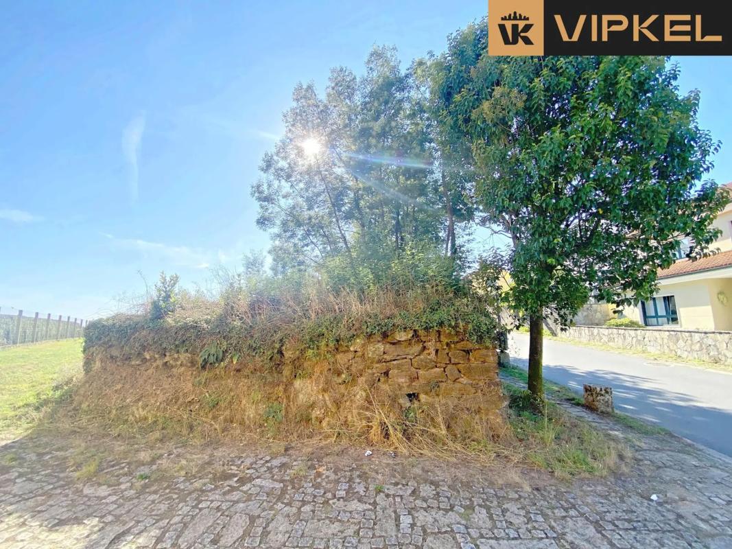 Terreno en venta en Santiago de Compostela, A Coruña photo 3