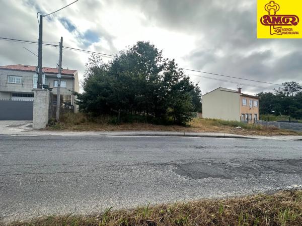 Terreno en Son de Abaixo photo 1