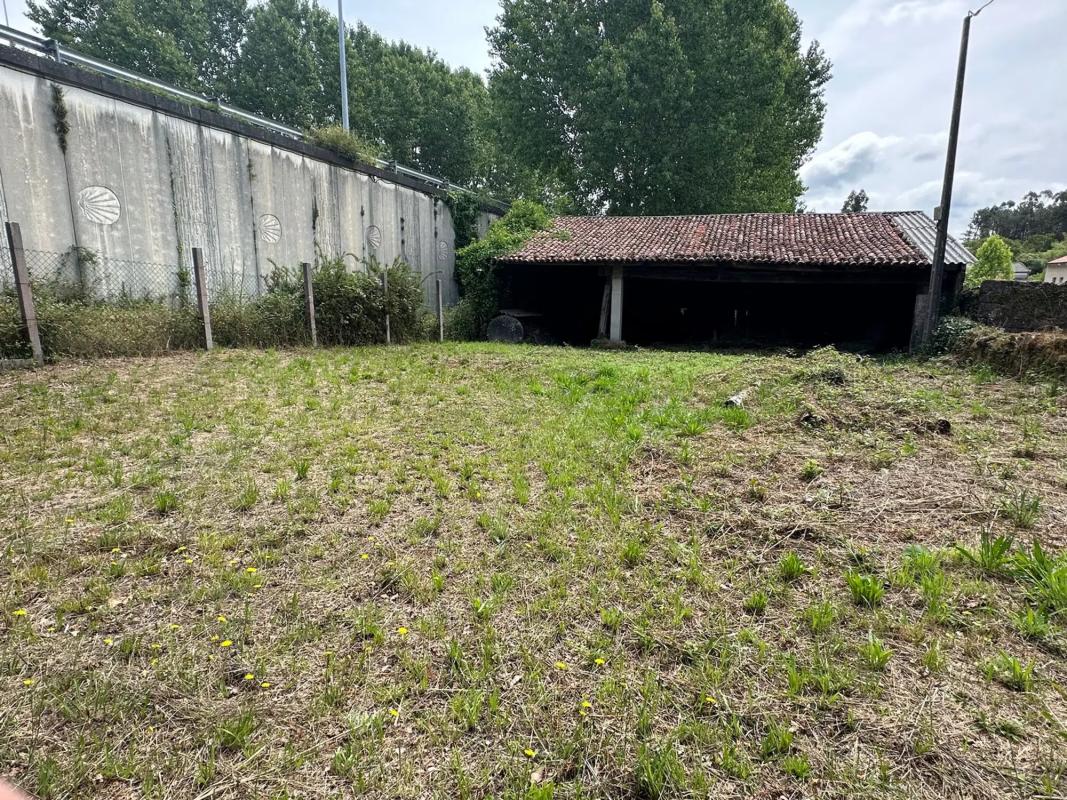 Terreno en venta en Santiago de Compostela, A Coruña photo 2