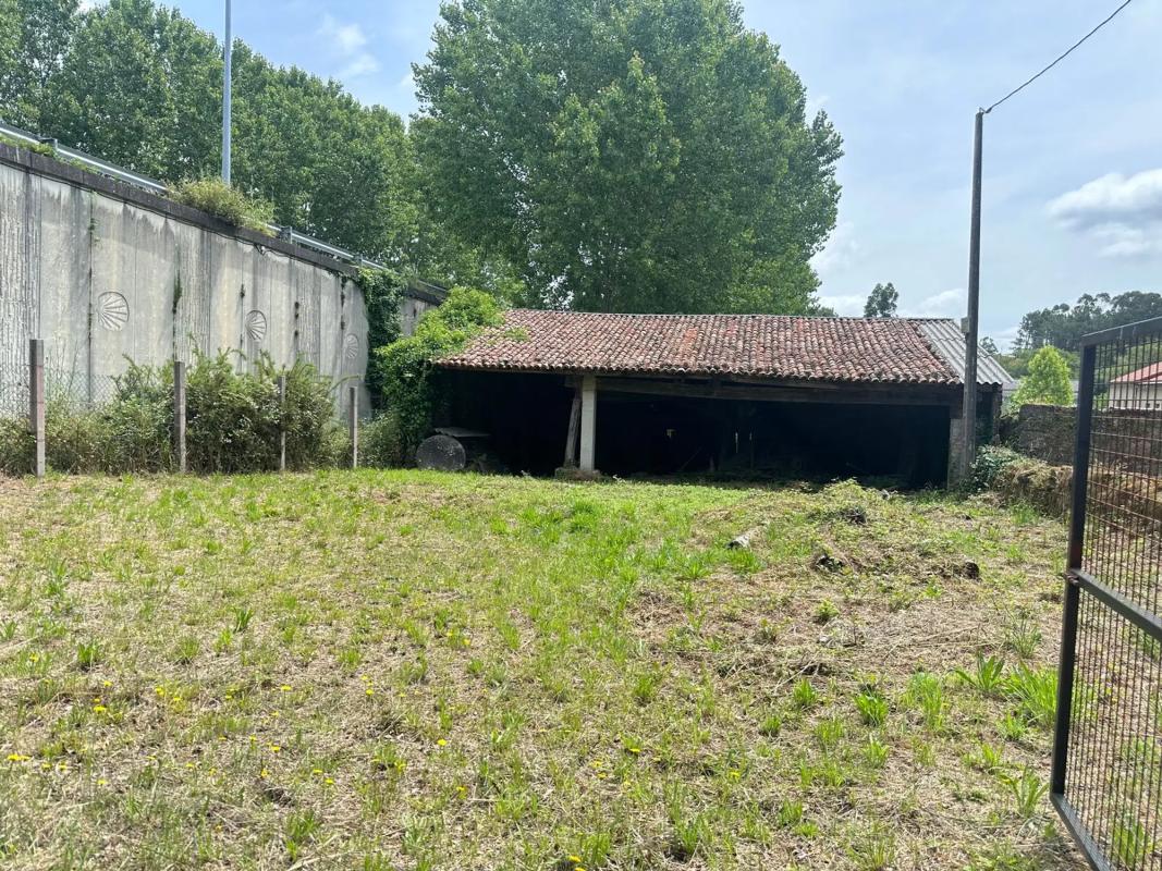 Terreno en venta en Santiago de Compostela, A Coruña photo 3