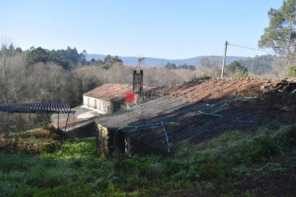 Terreno en venta en Teo, A Coruña photo 3