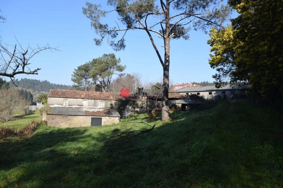 Terreno en venta en Teo, A Coruña photo 4