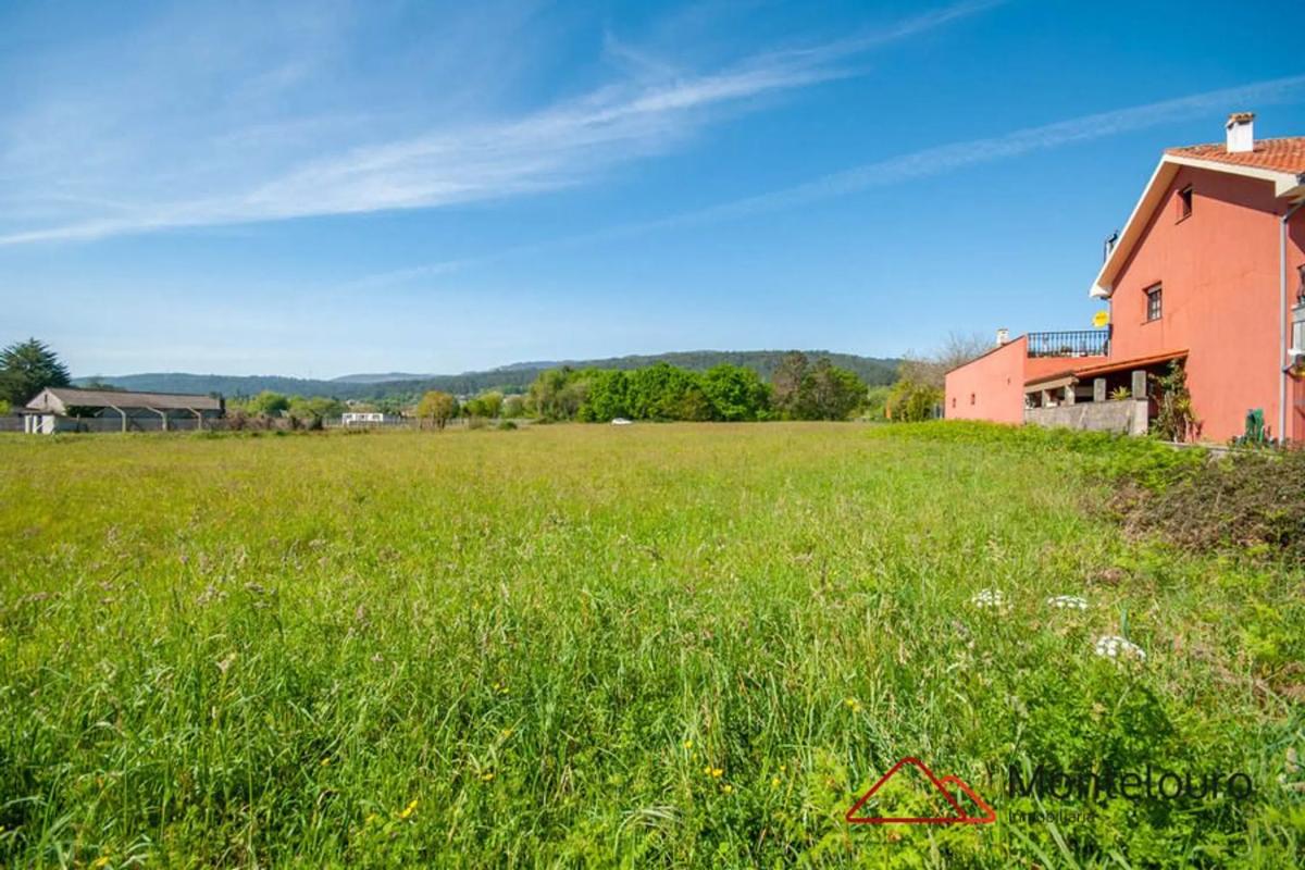 Terreno en venta en Brion, A Coruña photo 1