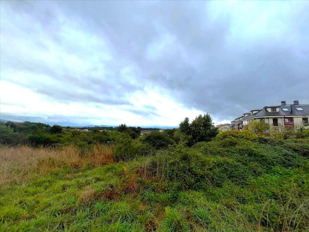 Terreno en venta en Teo, A Coruña photo 1