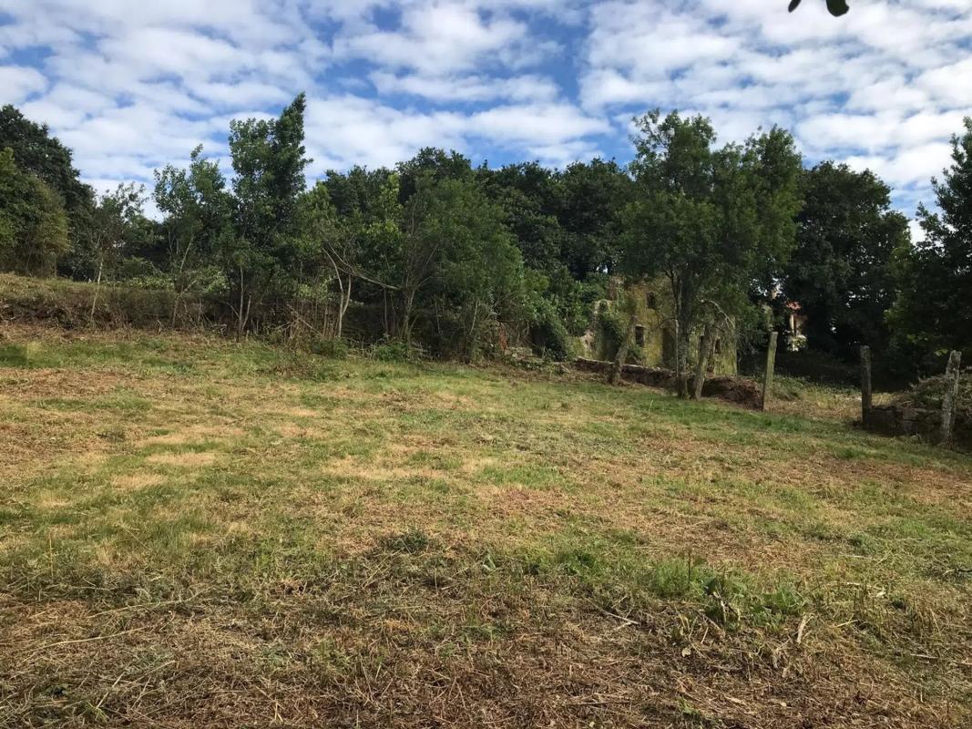 Land for sale in Santiago de Compostela, A Coruña photo 1
