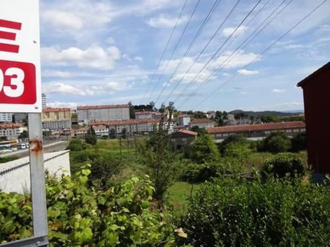 Terreno en venta en Santiago de Compostela, A Coruña photo 4