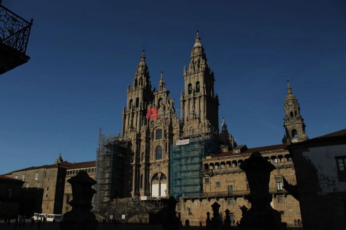 Terreno en venta en Santiago de Compostela, A Coruña photo 2