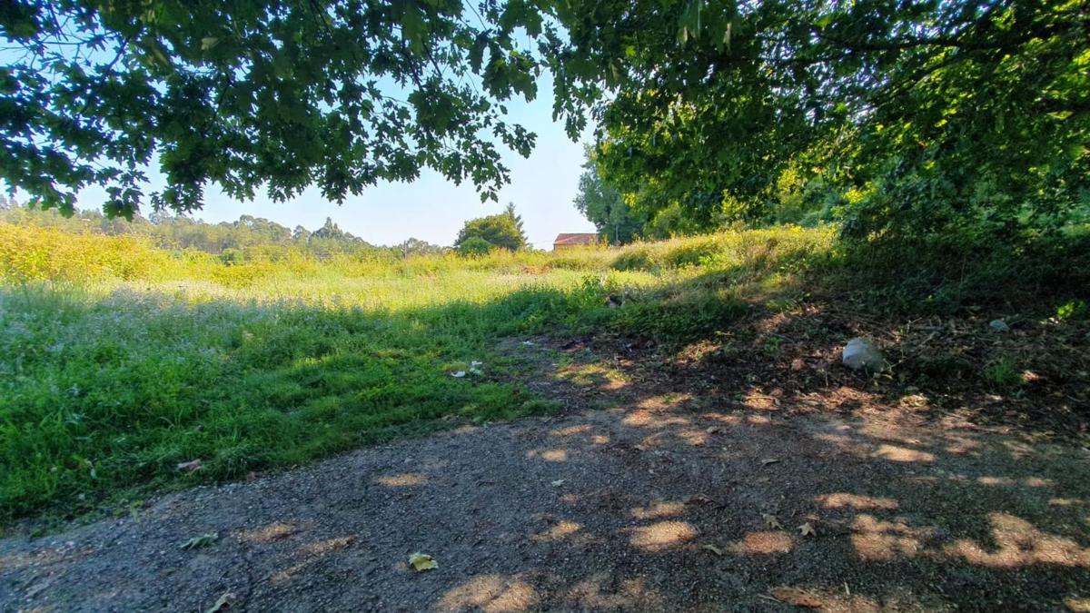 Terreno en venta en Santiago de Compostela, A Coruña photo 3