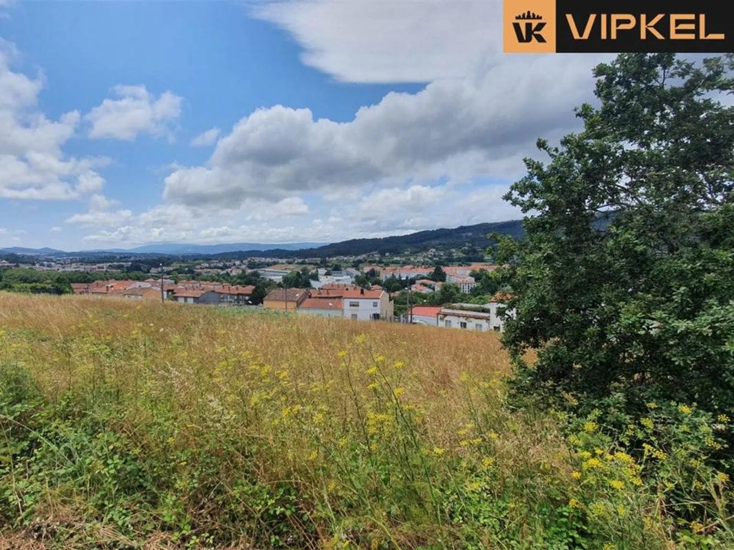 Terreno en venta en Santiago de Compostela, A Coruña photo 4