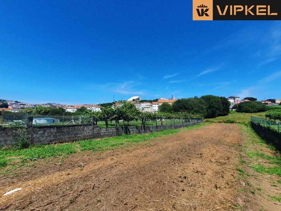 Terreno en venta en Santiago de Compostela, A Coruña photo 3