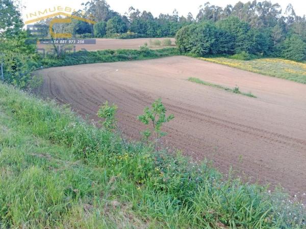 Terreno en Área de Ames photo 1