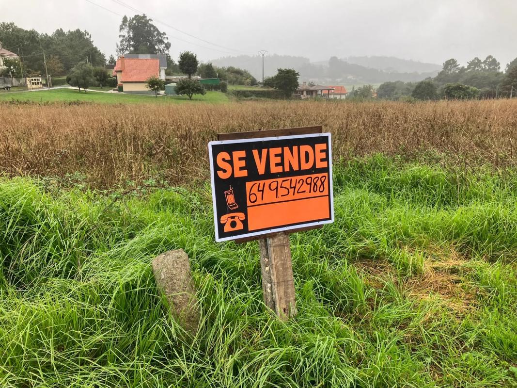 Terreno en venta en Teo, A Coruña photo 4