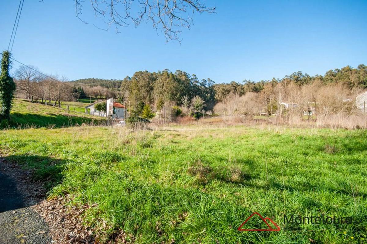Terreno en venta en Brion, A Coruña photo 3