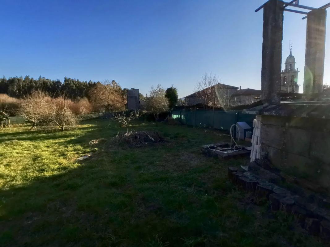 Terreno en venta en Ames, A Coruña photo 2