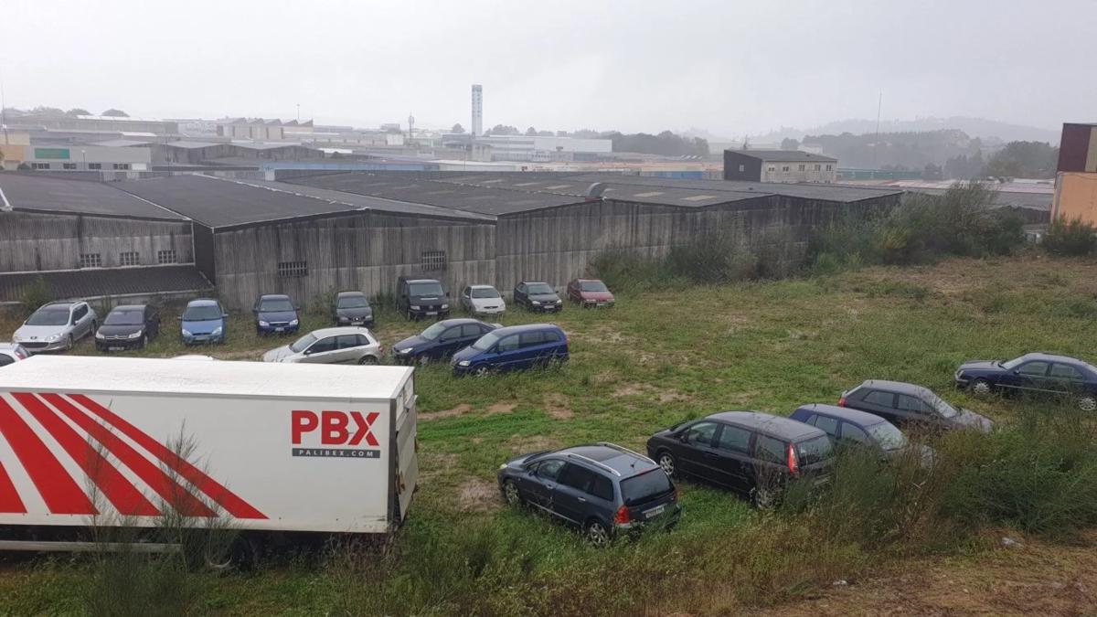 Terreno en venta en Santiago de Compostela, A Coruña photo 3