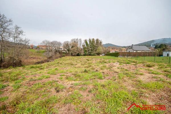 Terreno en Aldea Castelo photo 2