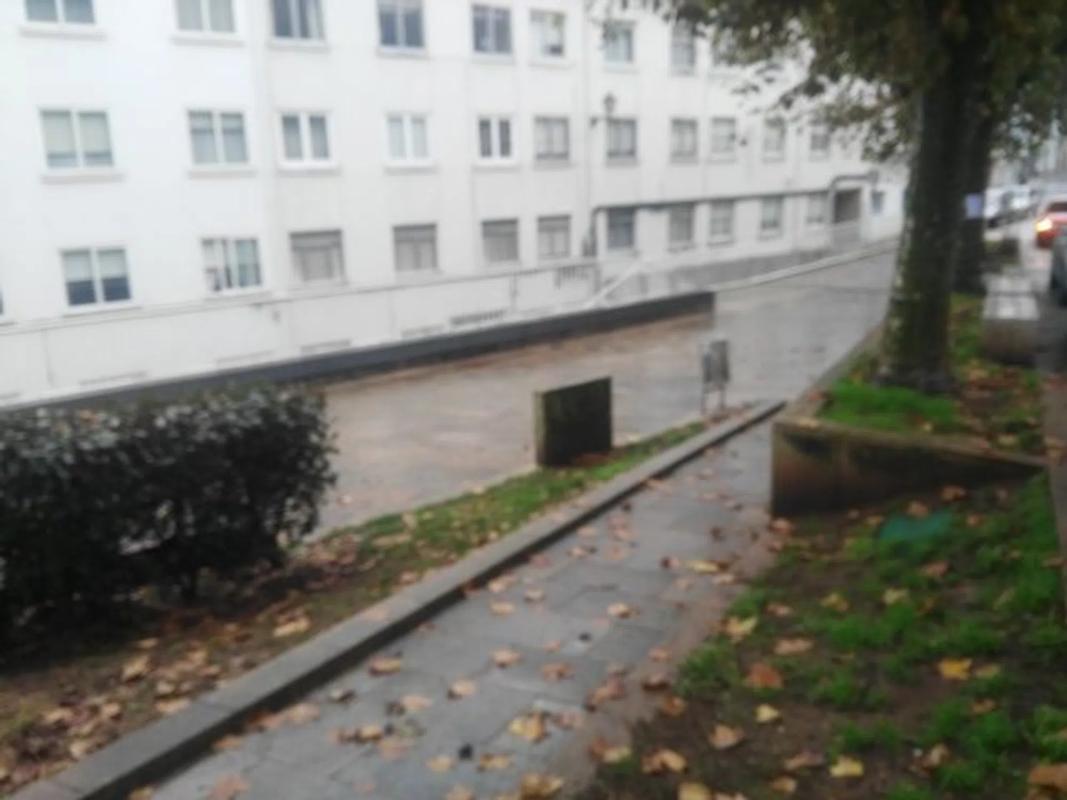 Terreno en venta en Santiago de Compostela, A Coruña photo 1