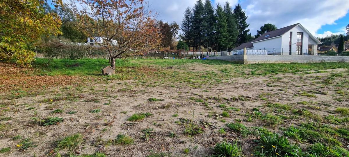 Terreno en venta en Ames, A Coruña photo 3