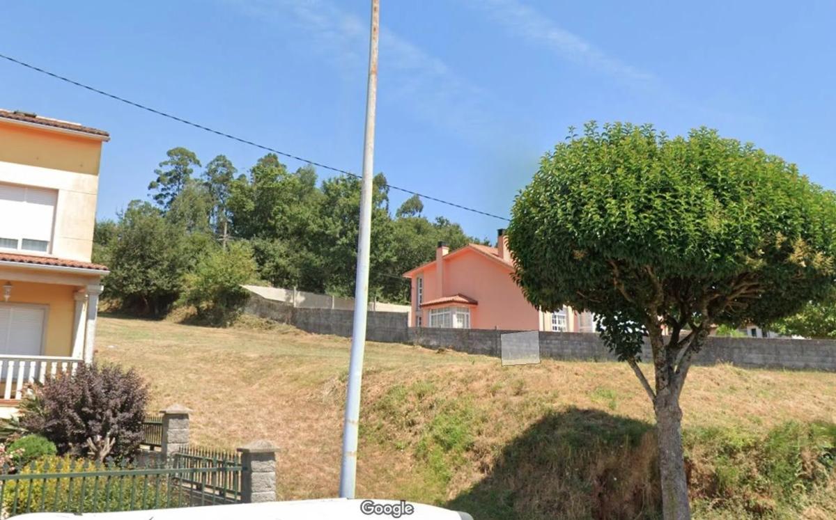 Terreno en venta en Santiago de Compostela, A Coruña photo 1