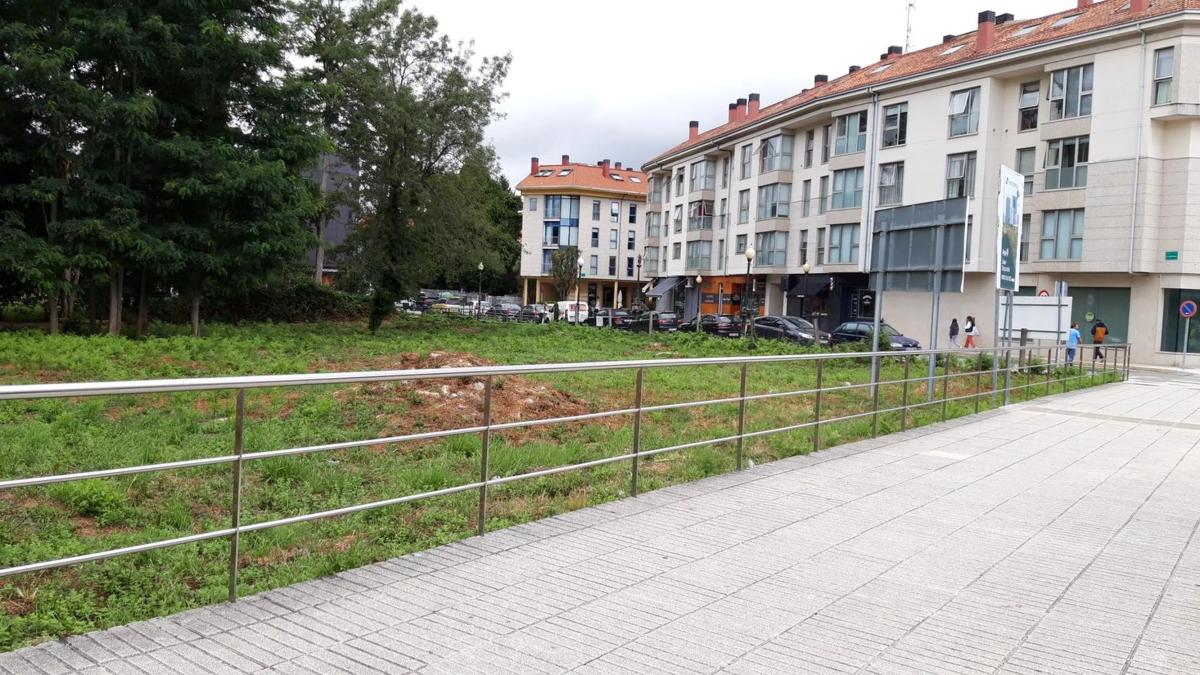 Terreno en venta en Ames, A Coruña photo 2