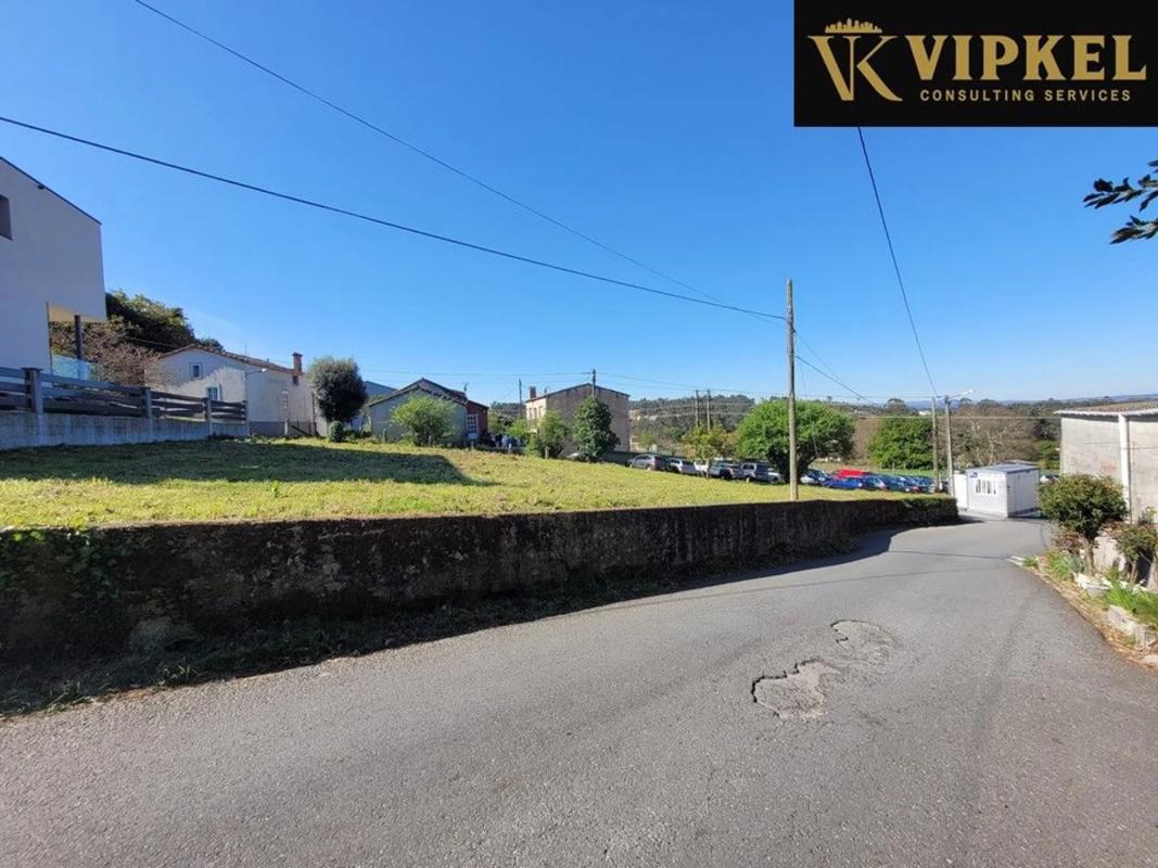 Terreno en venta en Santiago de Compostela, A Coruña photo 3