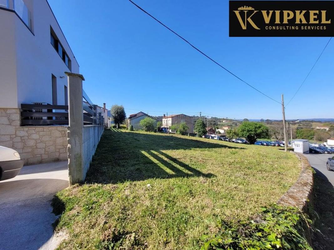 Terreno en venta en Santiago de Compostela, A Coruña photo 4