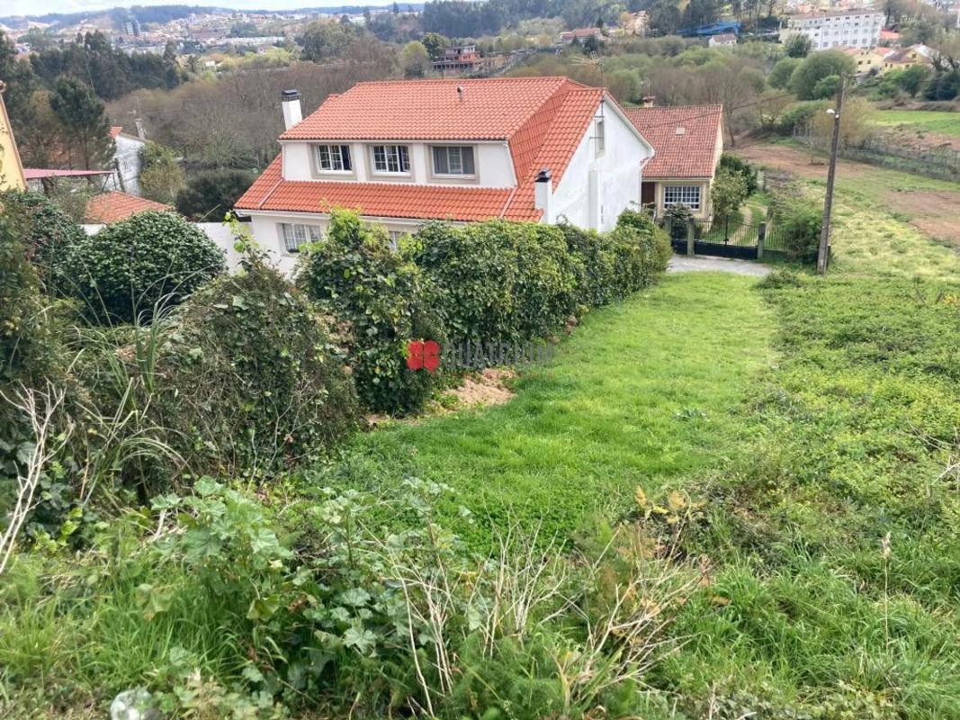 Terreno en venta en Santiago de Compostela, A Coruña photo 2