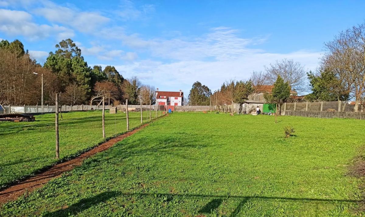 Land for sale in Santiago de Compostela, A Coruña photo 1