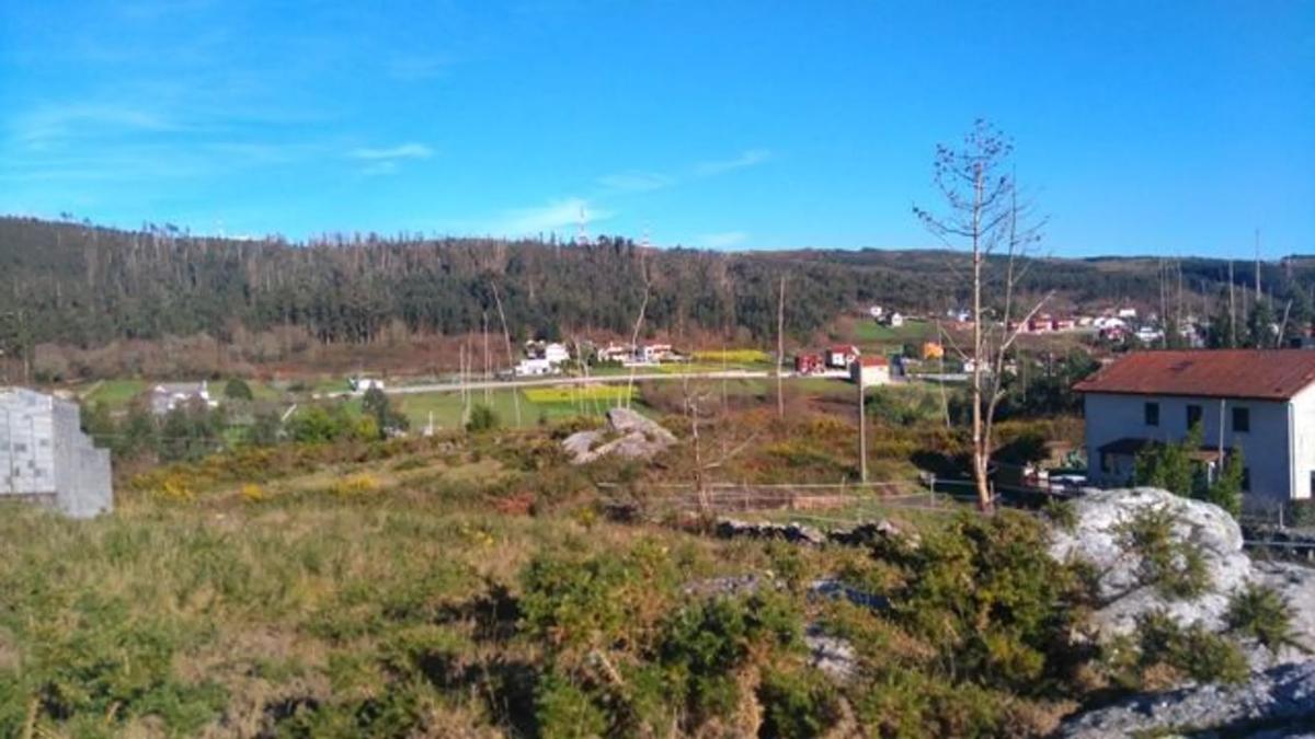 Terreno en venta en Santiago de Compostela, A Coruña photo 1