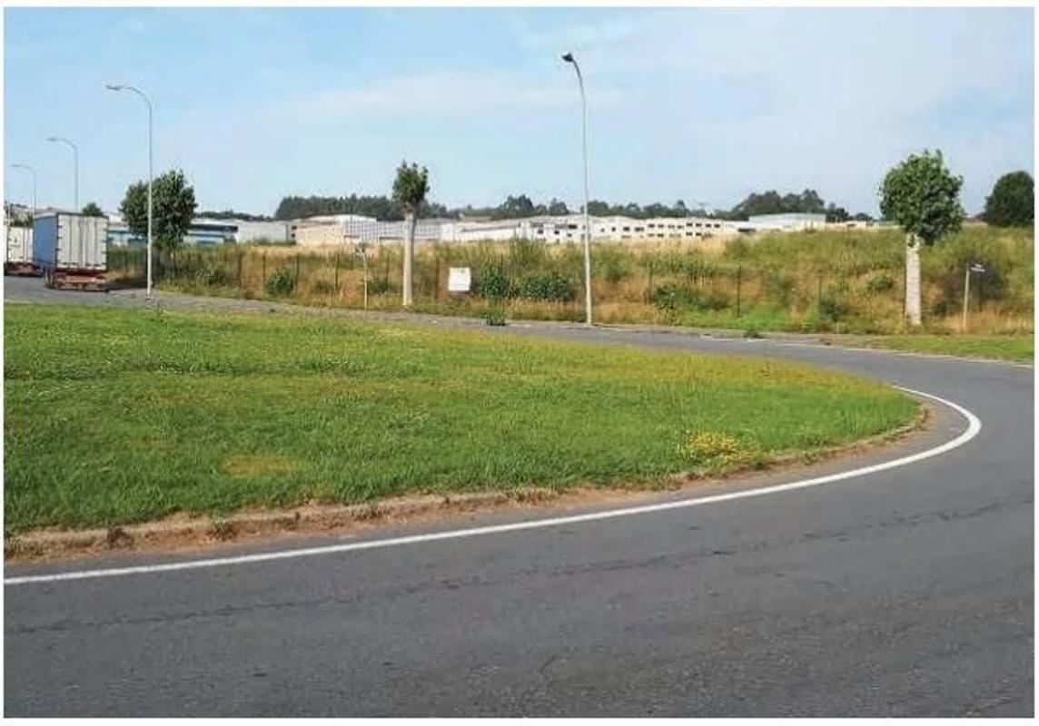 Działka na sprzedaż w Kąbrów, A Coruña photo 1