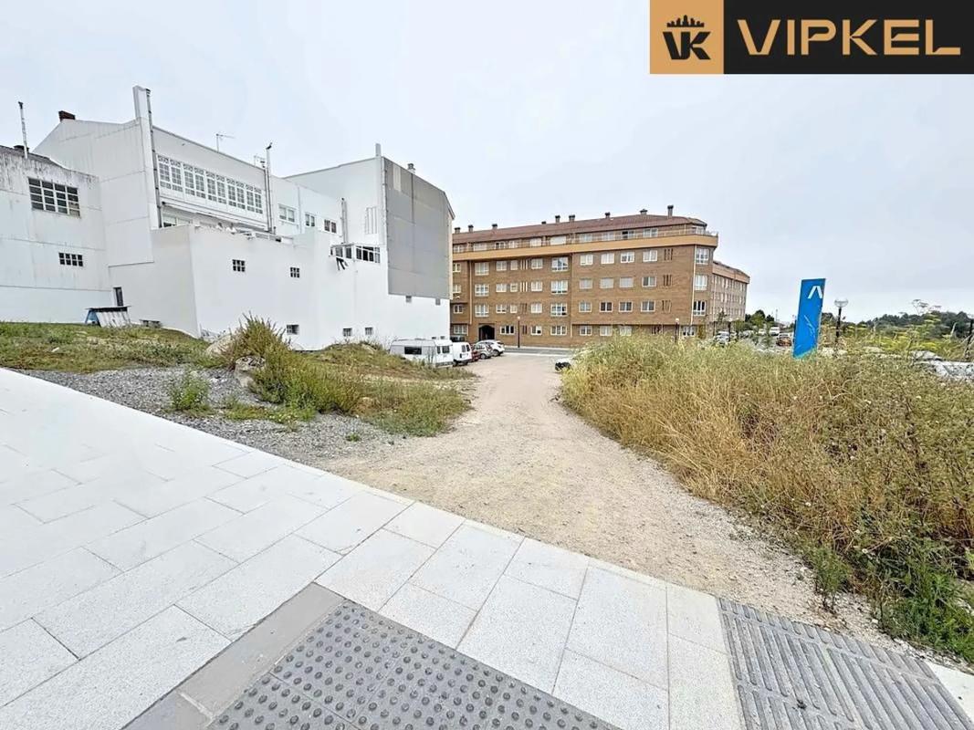 Działka na sprzedaż w Arteixo, A Coruña photo 3