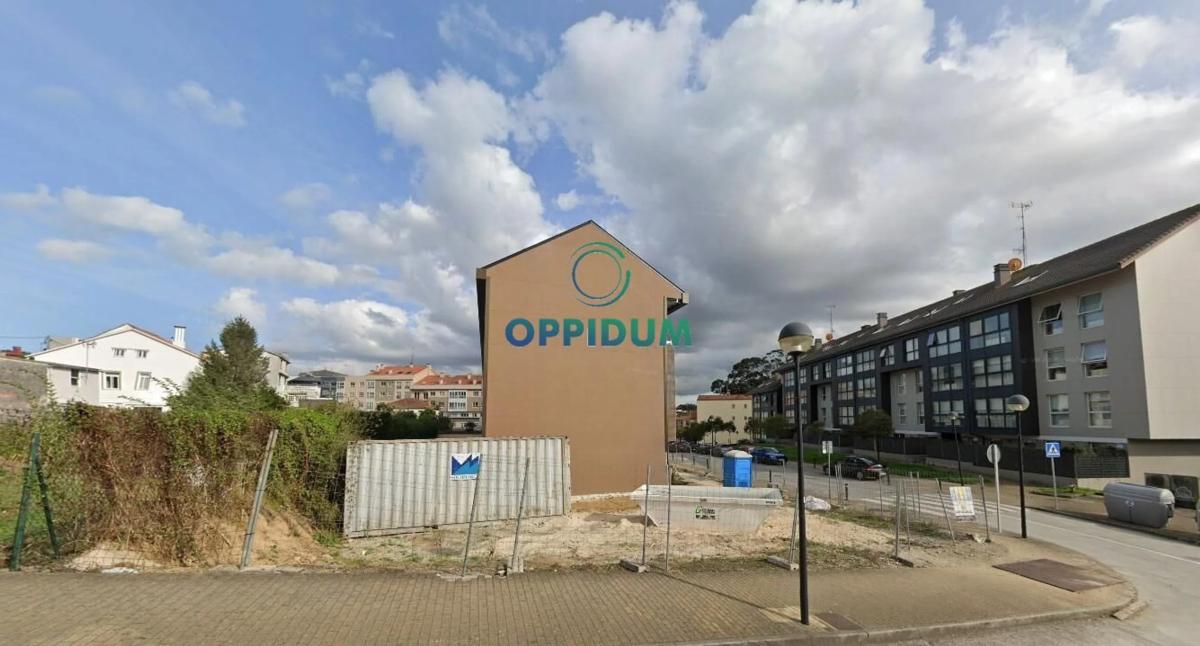 Terreno en venta en Oleiros, A Coruña photo 3