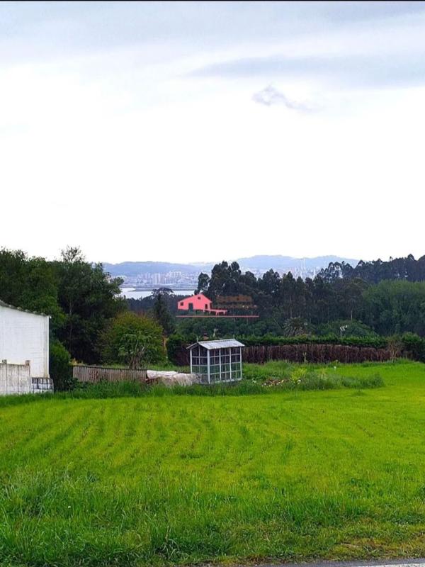 Terreno en venta en Oleiros, A Coruña photo 3
