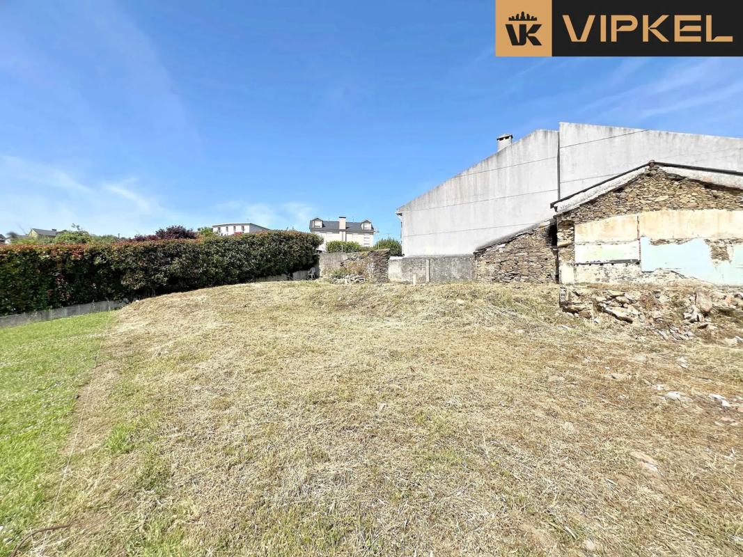 Terreno en venta en Oleiros, A Coruña photo 3