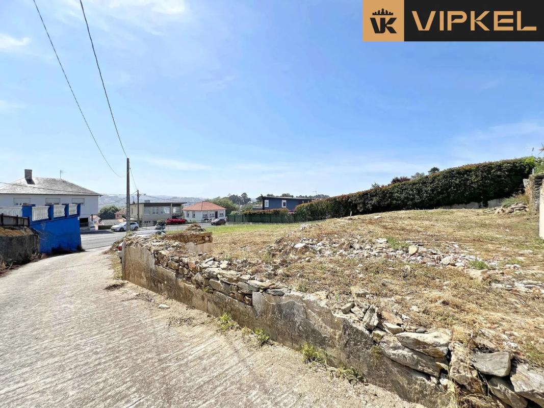 Terreno en venta en Oleiros, A Coruña photo 4