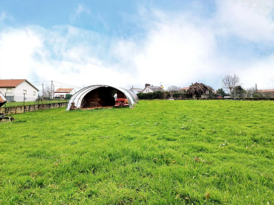 Terreno en venta en Oleiros, A Coruña photo 3