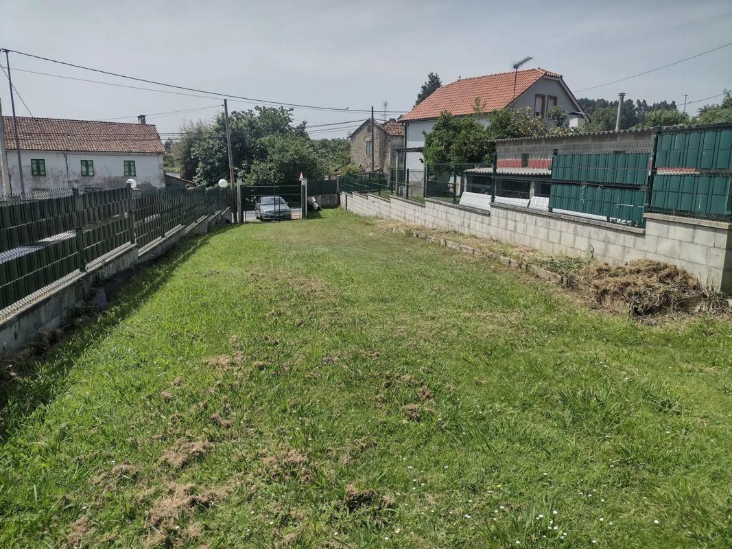 Terreno en venta en Bergondo, A Coruña photo 4