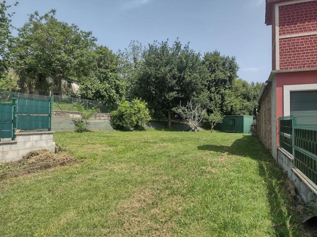 Terreno en venta en Bergondo, A Coruña photo 5