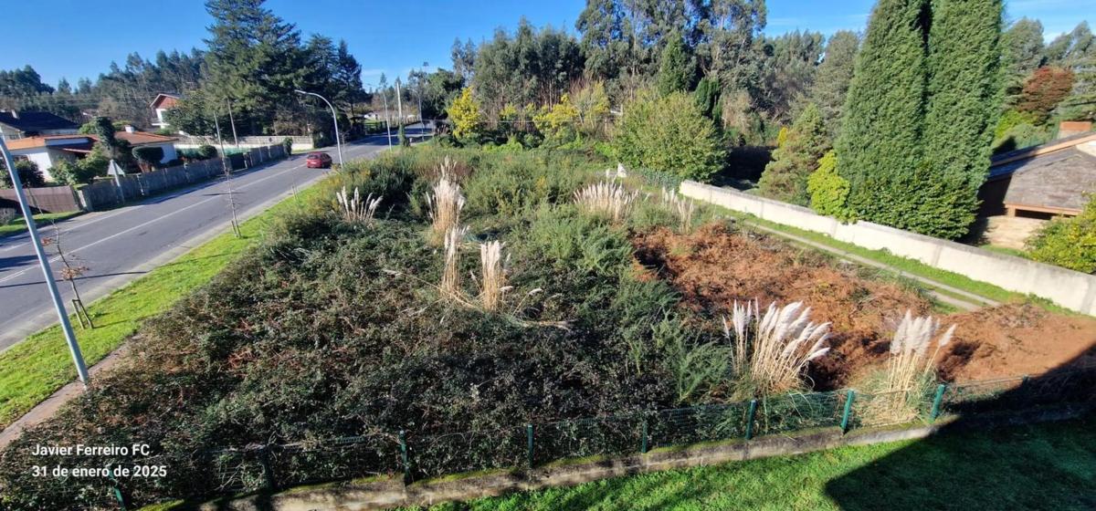 Terreno en venta en Oleiros, A Coruña photo 4