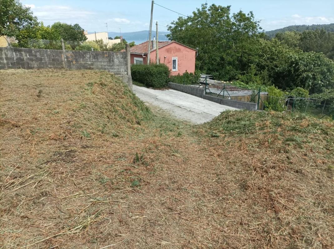 Terreno en venta en Oleiros, A Coruña photo 2
