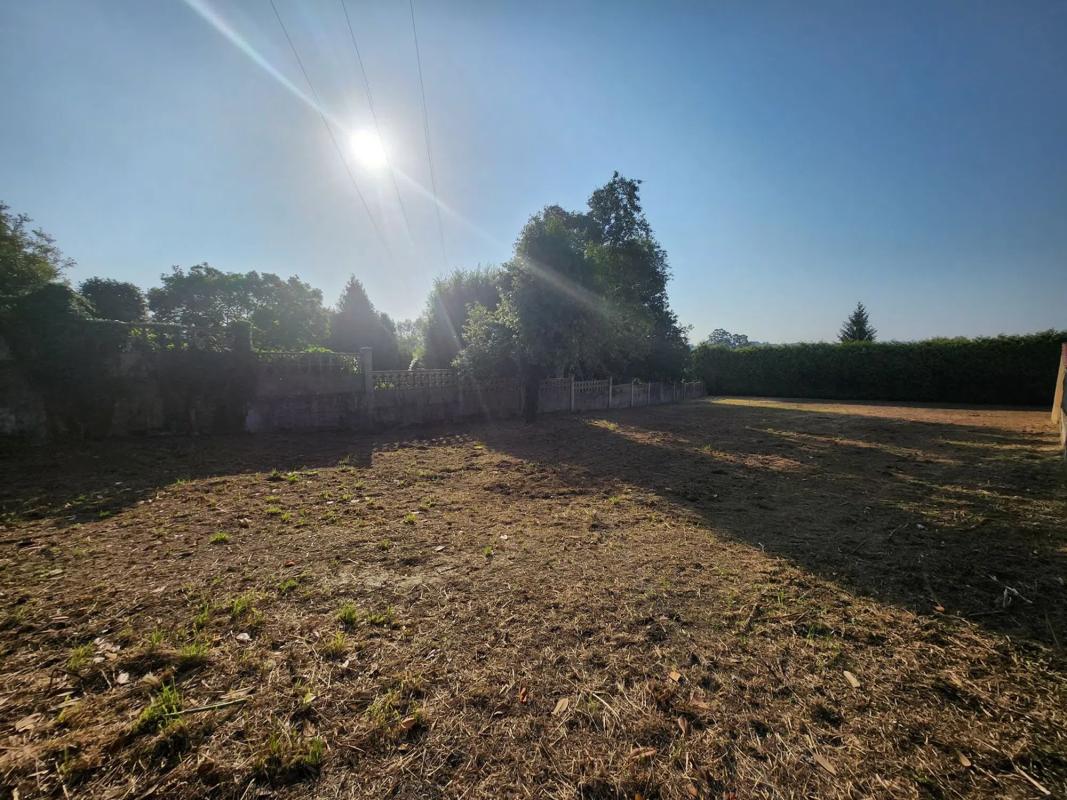 Terreno en venta en Bergondo, A Coruña photo 3