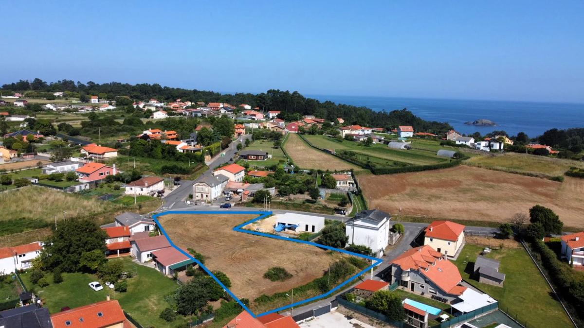 Terreno en venta en Oleiros, A Coruña photo 4