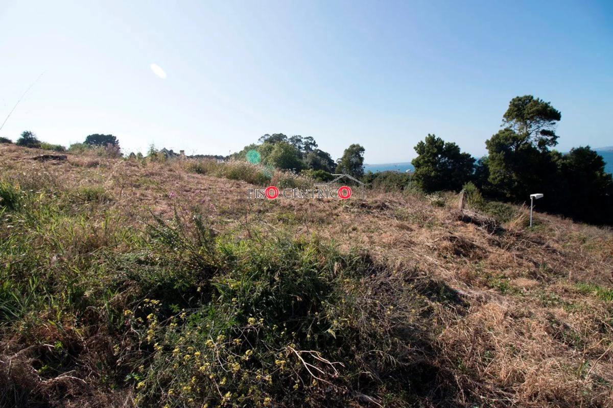 Terreno en venta en Oleiros, A Coruña photo 4