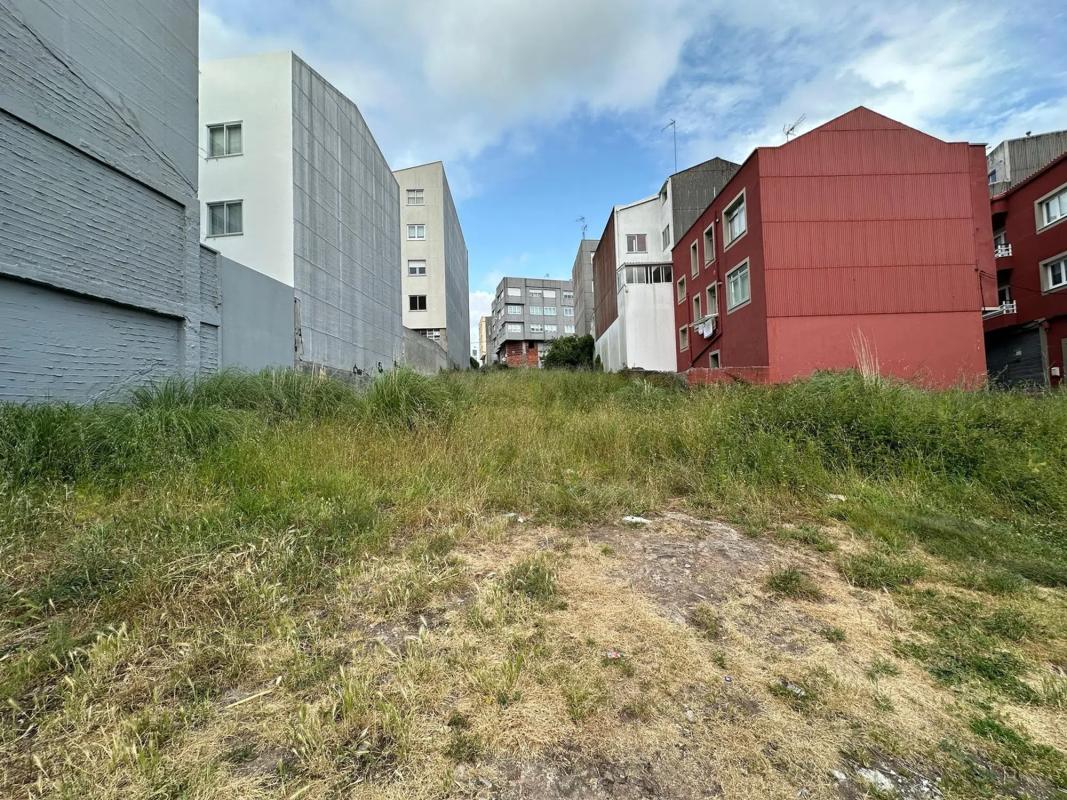Terreno en venta en Arteixo, A Coruña photo 1