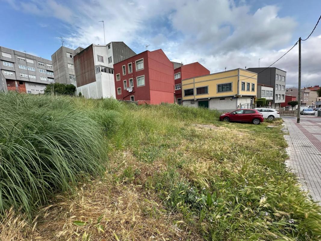 Terreno en venta en Arteixo, A Coruña photo 2