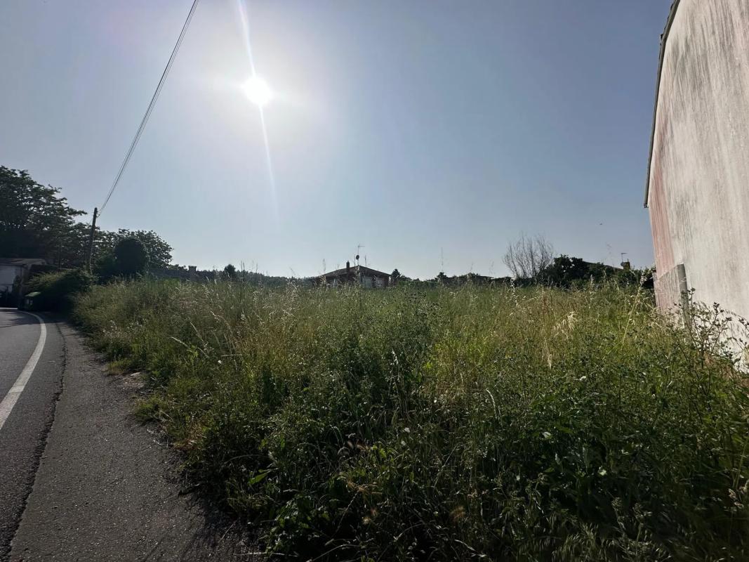 Terreno en venta en Oleiros, A Coruña photo 2