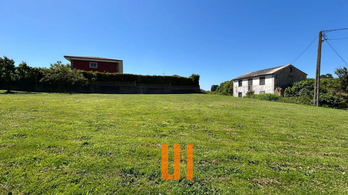 Terreno en venta en Oleiros, A Coruña photo 2