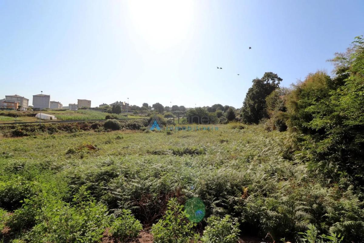 Terreno en venta en Arteixo, A Coruña photo 2