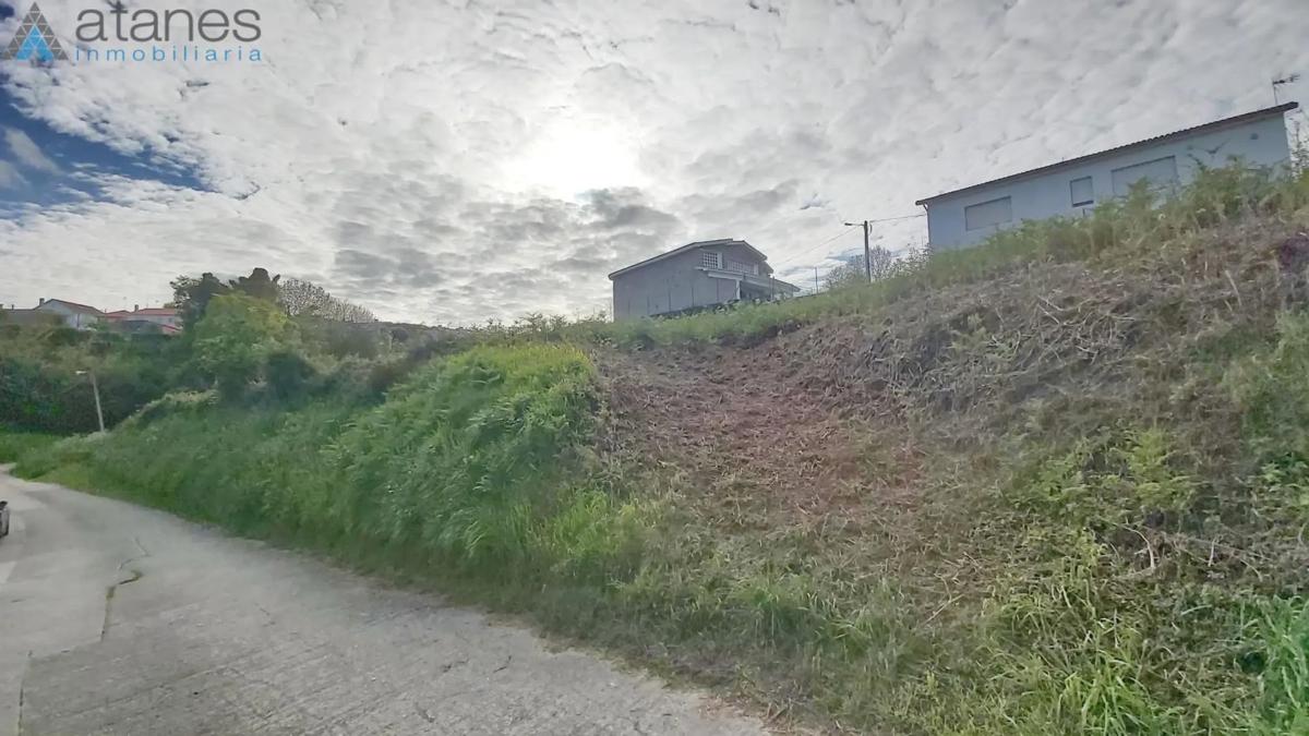 Terreno en venta en Oleiros, A Coruña photo 2