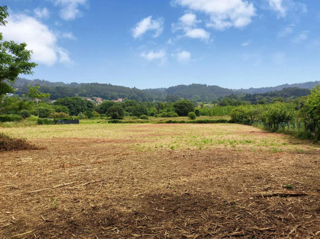 Terreno en venta en Culleredo, A Coruña photo 3